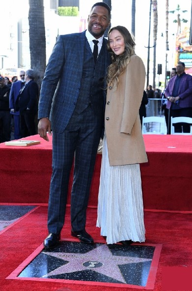 Michael Strahan and Kayla Quick Hollywood Walk of Fame