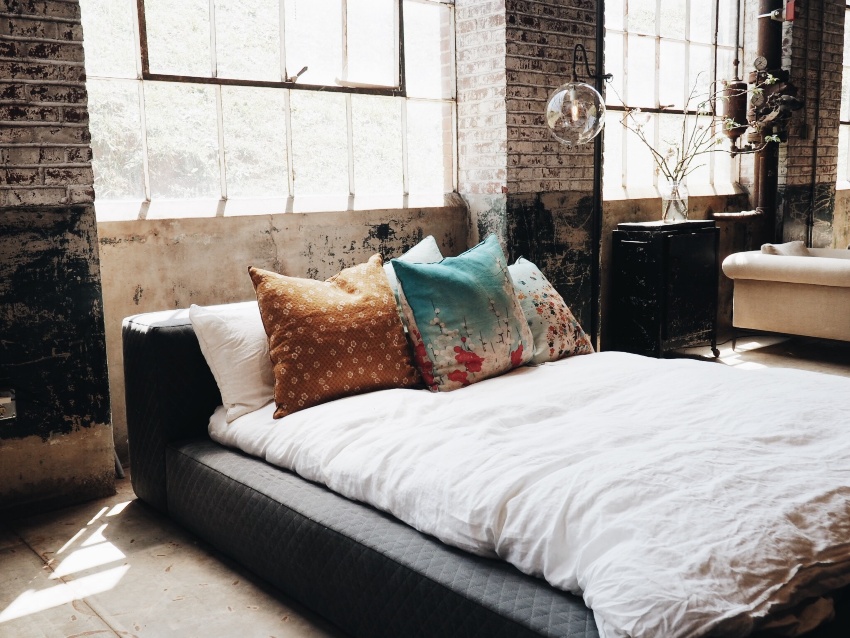 Pick the Right Designer Bed - Decor Style