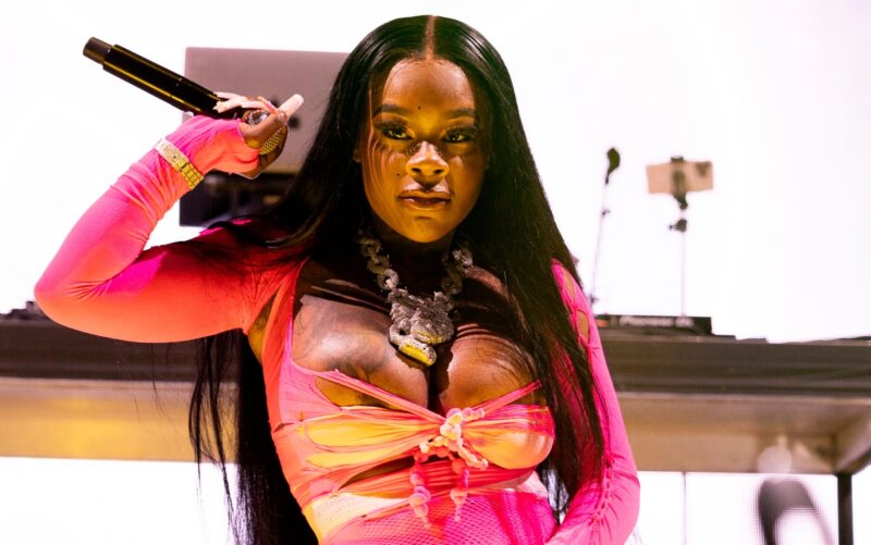 who is Sukihana dating