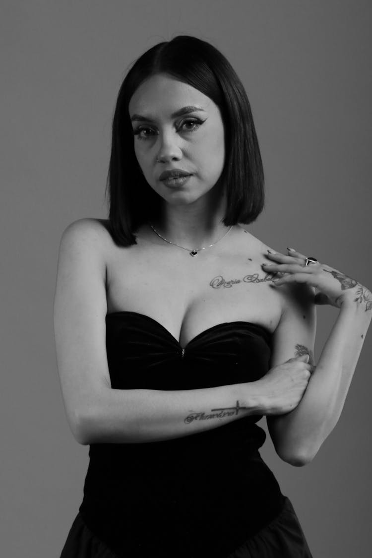 Classic Straight Blunt Bob