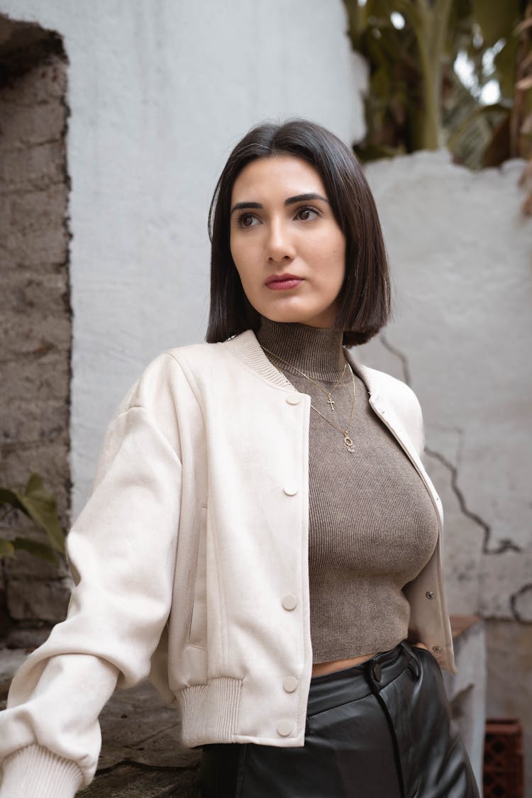 Minimal Straight Blunt Bob