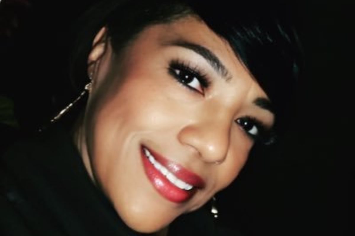 Yvette Michele parle mag