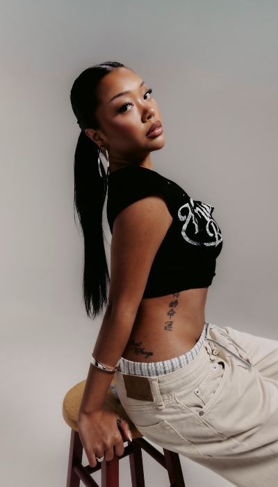 Denise Julia 2